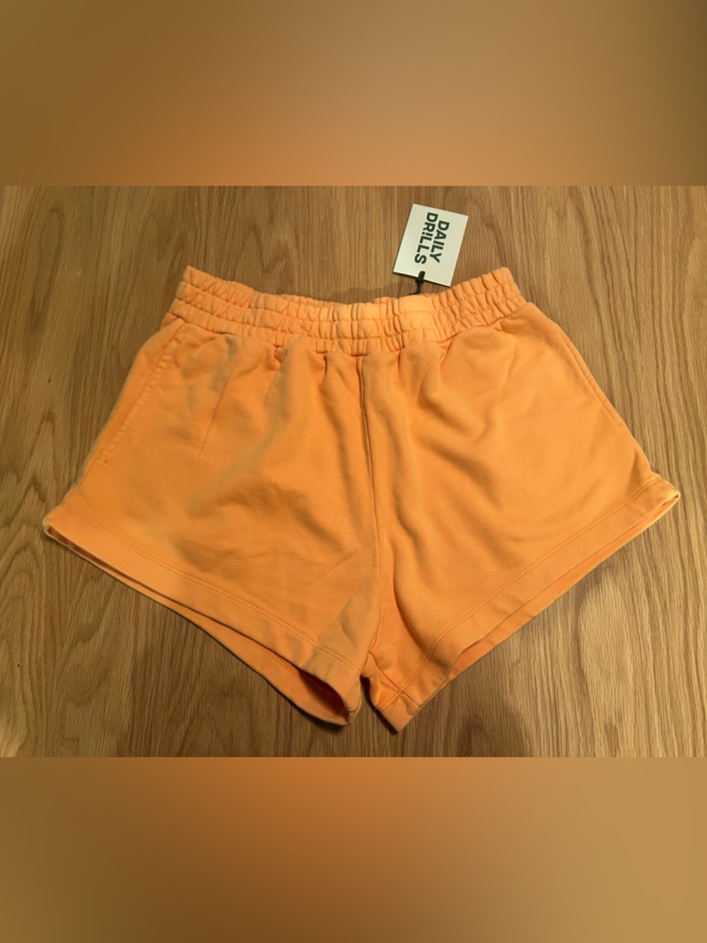 Daily Drills Super Shorts - Color Tajín Orange Size M/L NWT - Picture 2 of 9